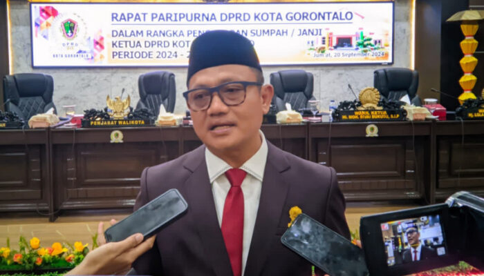 Irwan Hunawa Resmi Jabat Ketua DPRD Kota Gorontalo