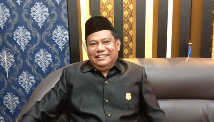 Rapat DPRD Sering Molor, Roman Nasaru: Ini Akan Kita Benahi