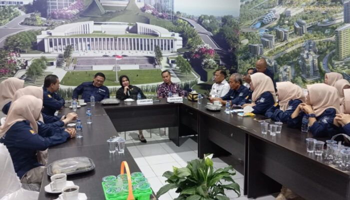 Rahmijati Jahja Kunjungi Disperkim Bahas Solusi Rumah Deret Sering Banjir