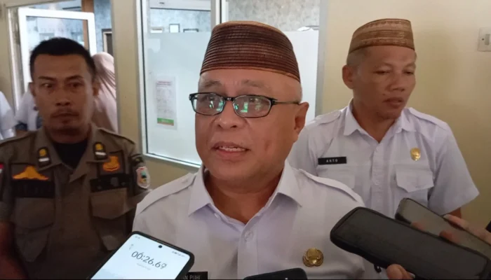 Bupati Sofyan Akan Selesaikan Polemik Pasar Hewan Pulubala