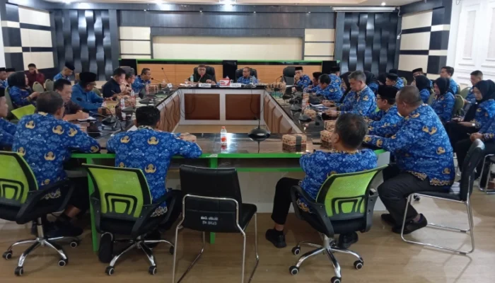 Bupati Sofyan Pimpin Rapat Evaluasi Pembangunan dan Pemerintahan