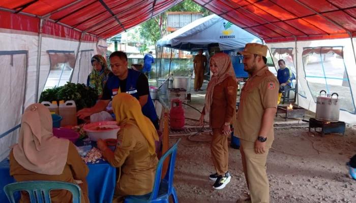 Pemkab Gorontalo Dirikan Dapur Umum Bantu Korban Banjir di Limboto Barat