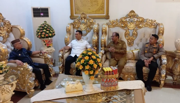 Bupati Sofyan Jamu Wakil Menteri Imigrasi Silmy Karim