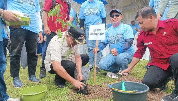 Wabup Tonny Serukan Gerakan Menanam Pohon untuk Gorontalo yang Lebih Lestari