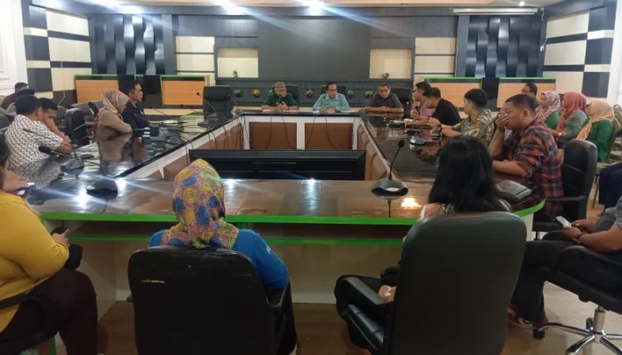 Pastikan Karyawan Terima THR, Bupati Sofyan Kumpulkan Pimpinan Perusahaan