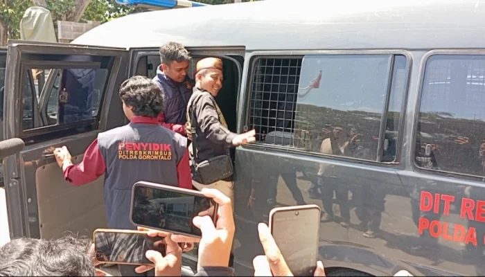 Ka Kuhu Resmi Dilimpahkan ke Kejari, Digiring Pakai Mobil Tahanan