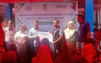 Bupati Sofyan Serahkan Bantuan untuk Lansia hingga Disabilitas