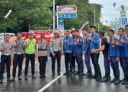 Satlantas Polres Gorontalo Sigap Tangani Jalan Licin Akibat Solar Tumpah
