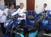 Atasi Persoalan Sampah, Pemkab Gorontalo Terima 7 Armada Viar dari BSG