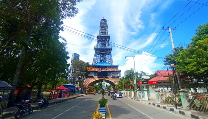Gratis Naik Menara Pakaya, Wisatawan Bisa Nikmati Panorama Gorontalo dari Ketinggian