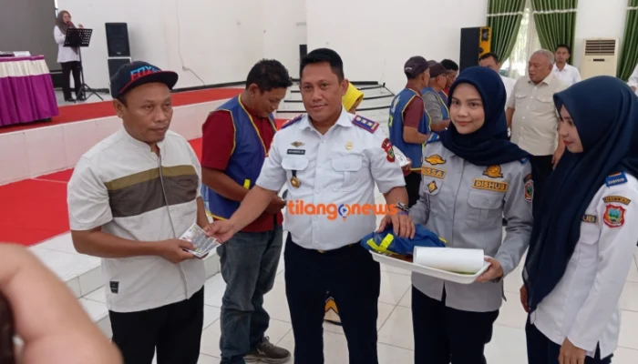 Revi Bobihoe: Voucher BBM Bukan Sekadar Bantuan, Tapi Bukti Kepedulian Sofyan-Tonny