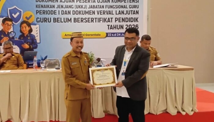 Gerak Cepat Jalankan Program Pusat, Dikbud Kabupaten Gorontalo Borong Tiga Piagam