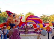 Kucing Raksasa Jadi Magnet Wisata, Pendapatan Pentadio Resort Capai Rp247 Juta dalam 10 Hari