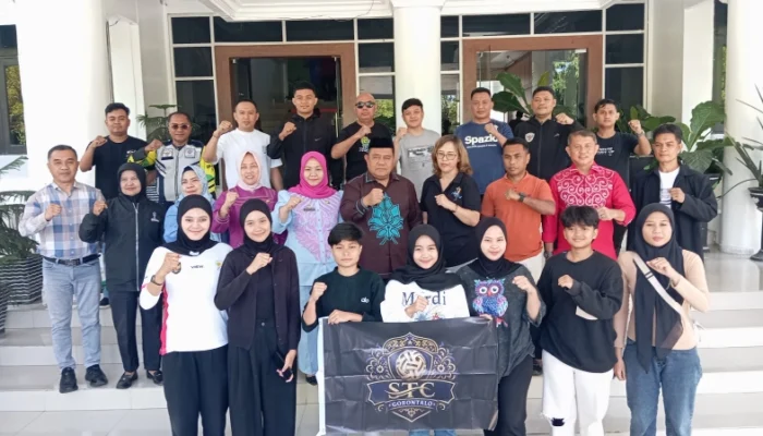 Sekda Sugondo Makmur Lepas Kontingen STC, Bidik Prestasi di LSI 2026