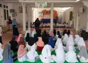 Rahmijati Center Bersama Ratusan Santri RCQ David Bobihoe Panjatkan Doa untuk Rachmat Gobel