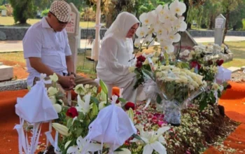 Bupati Sofyan Kembali Ziarah ke Makam Rachmat Gobel di Hari Ketujuh, Doa dan Penghormatan Tak Pernah Putus