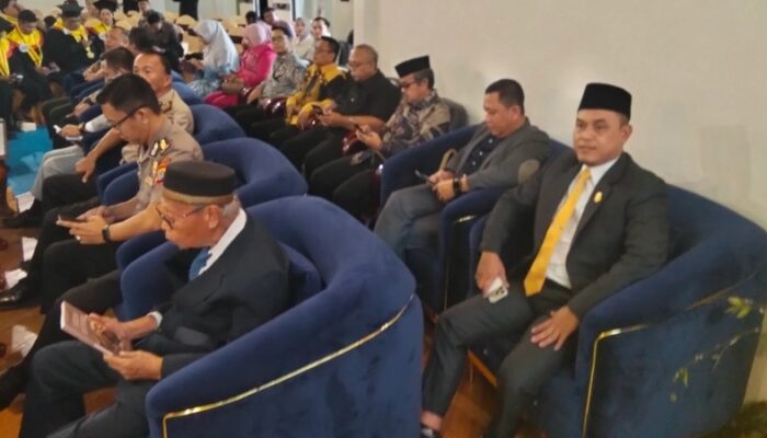 Hadiri Wisuda ke-28 Universitas Gorontalo, Zulfikar Usira Dorong Lulusan Jadi SDM Unggul