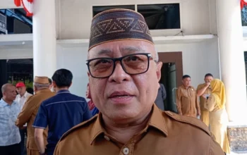 Bupati Sofyan Sebut Plh Camat Pulubala Langgar Aturan soal Atribut PDUB