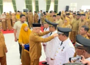 Lantik 224 Pejabat, Sofyan Puhi Tegaskan Jabatan Harus Berbuah Kinerja dan Pelayanan