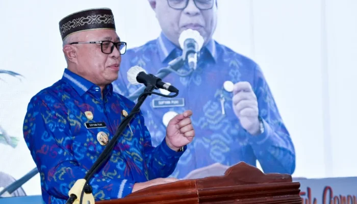 Dari Pojok Baca hingga Bedah Buku, Strategi Sofyan Puhi Bangun Budaya Literasi